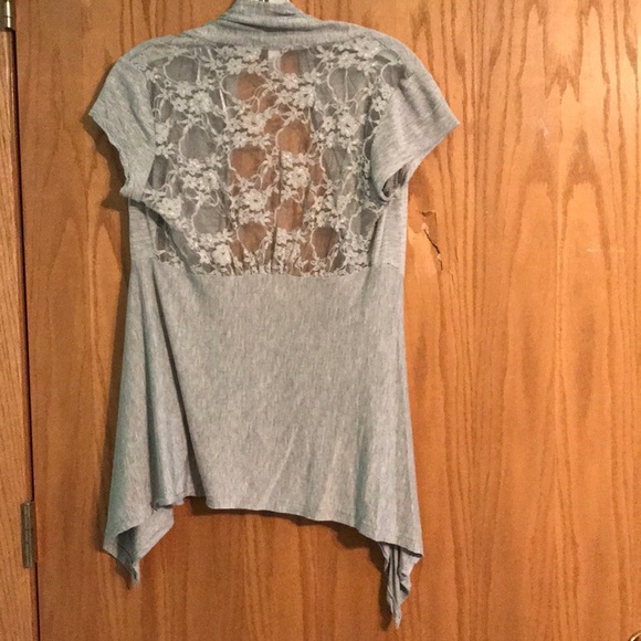 Ambiance Apparel gray over shirt - Picture 2 of 4